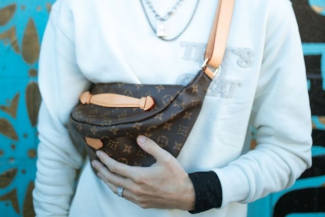 How To Wear A Sling Bag (5 Stylish Ways & Tips)